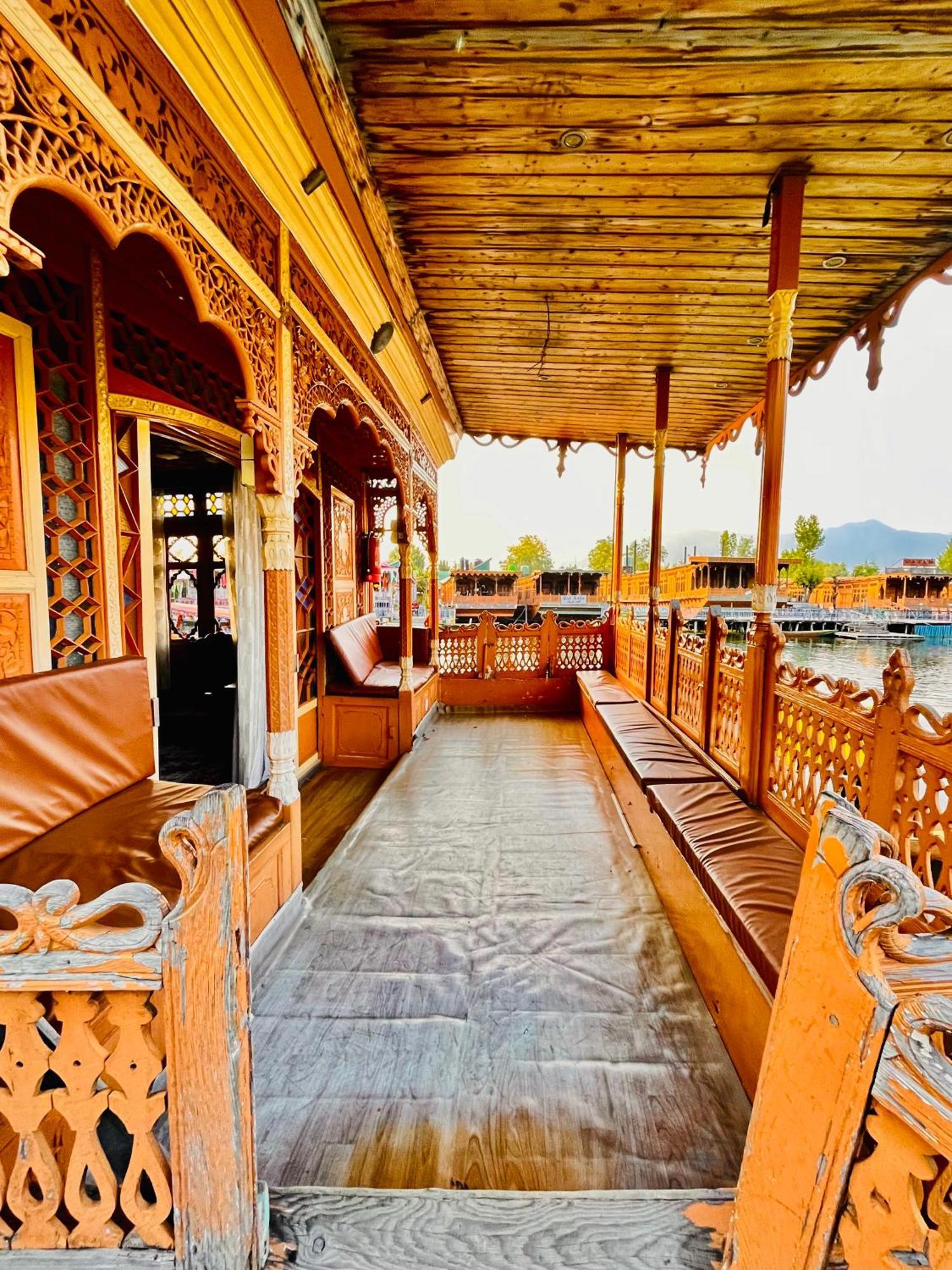 Best View Group Of Houseboats Srīnagar Esterno foto